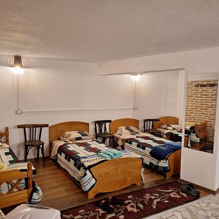 At Pikotiko'S - Korca City Rooms For Rent Ngoại thất bức ảnh