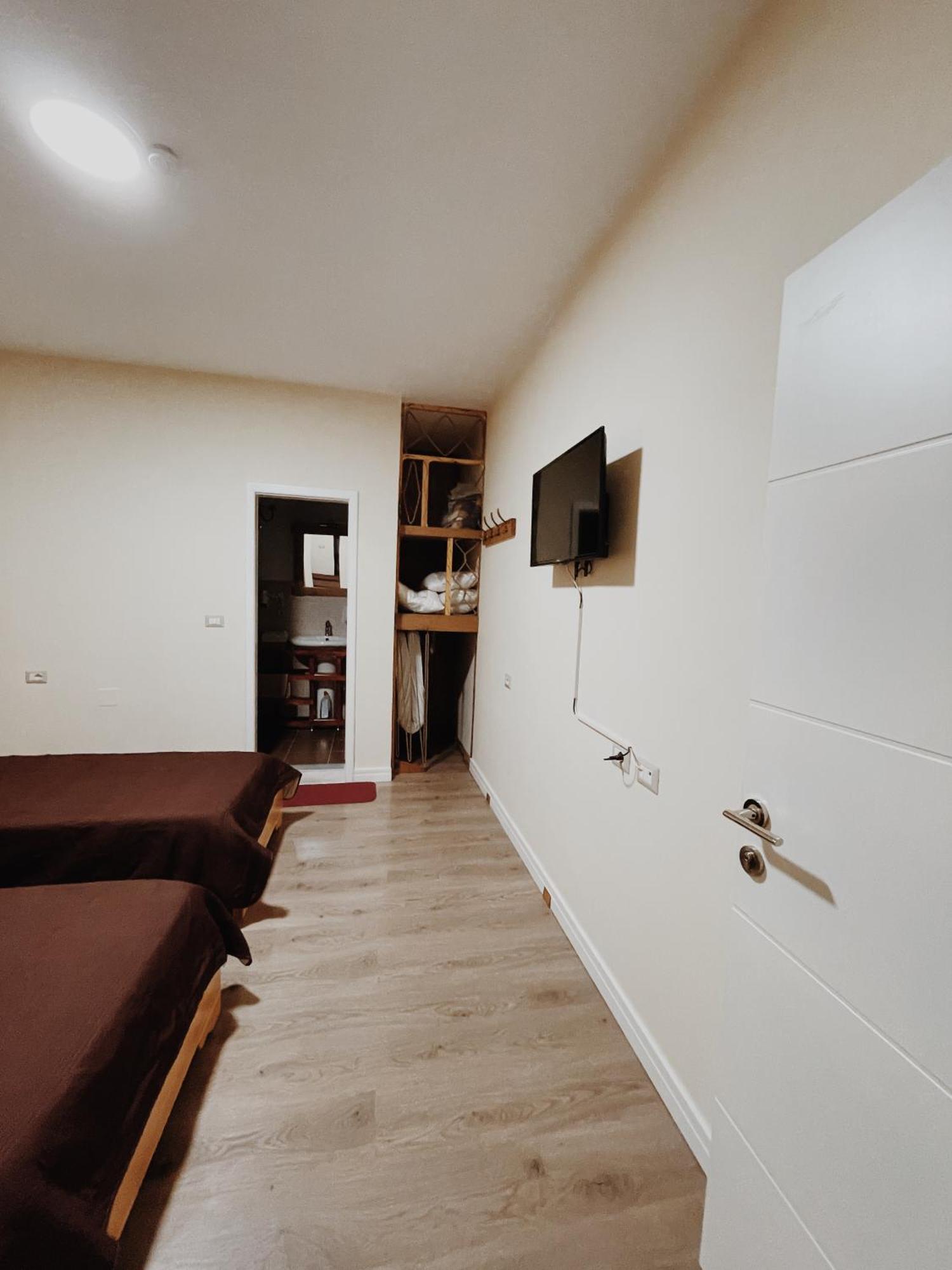 At Pikotiko'S - Korca City Rooms For Rent Ngoại thất bức ảnh