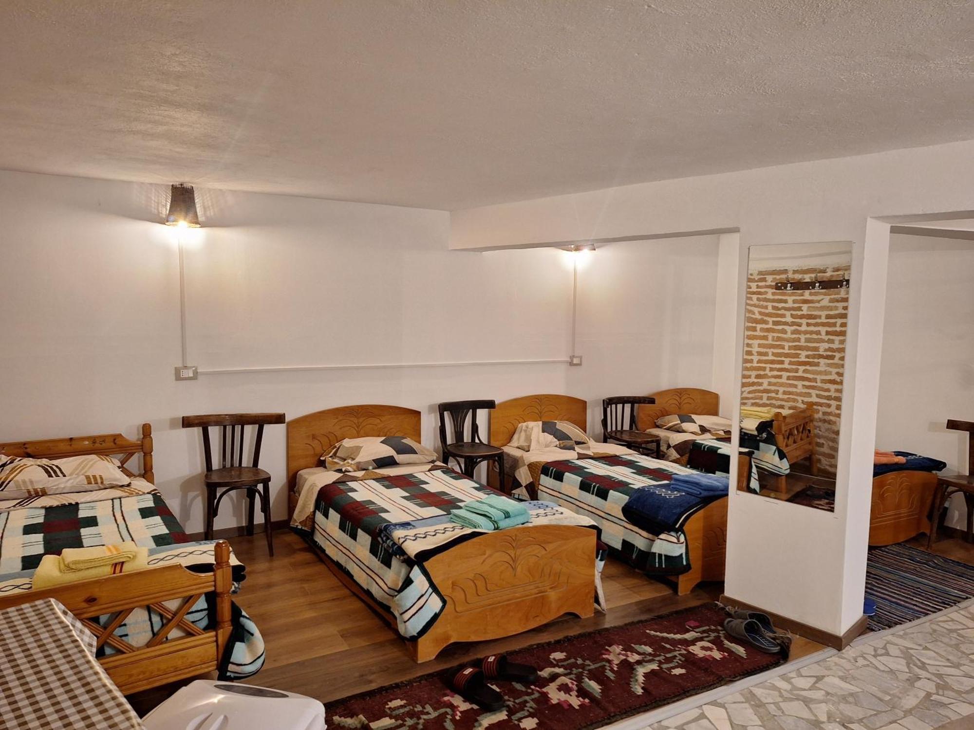 At Pikotiko'S - Korca City Rooms For Rent Ngoại thất bức ảnh